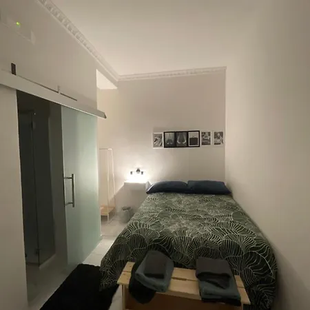 Cesi 13 * نابولي