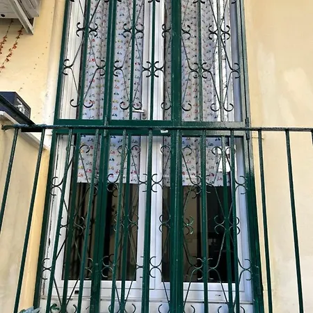 Cesi 13 * Naples